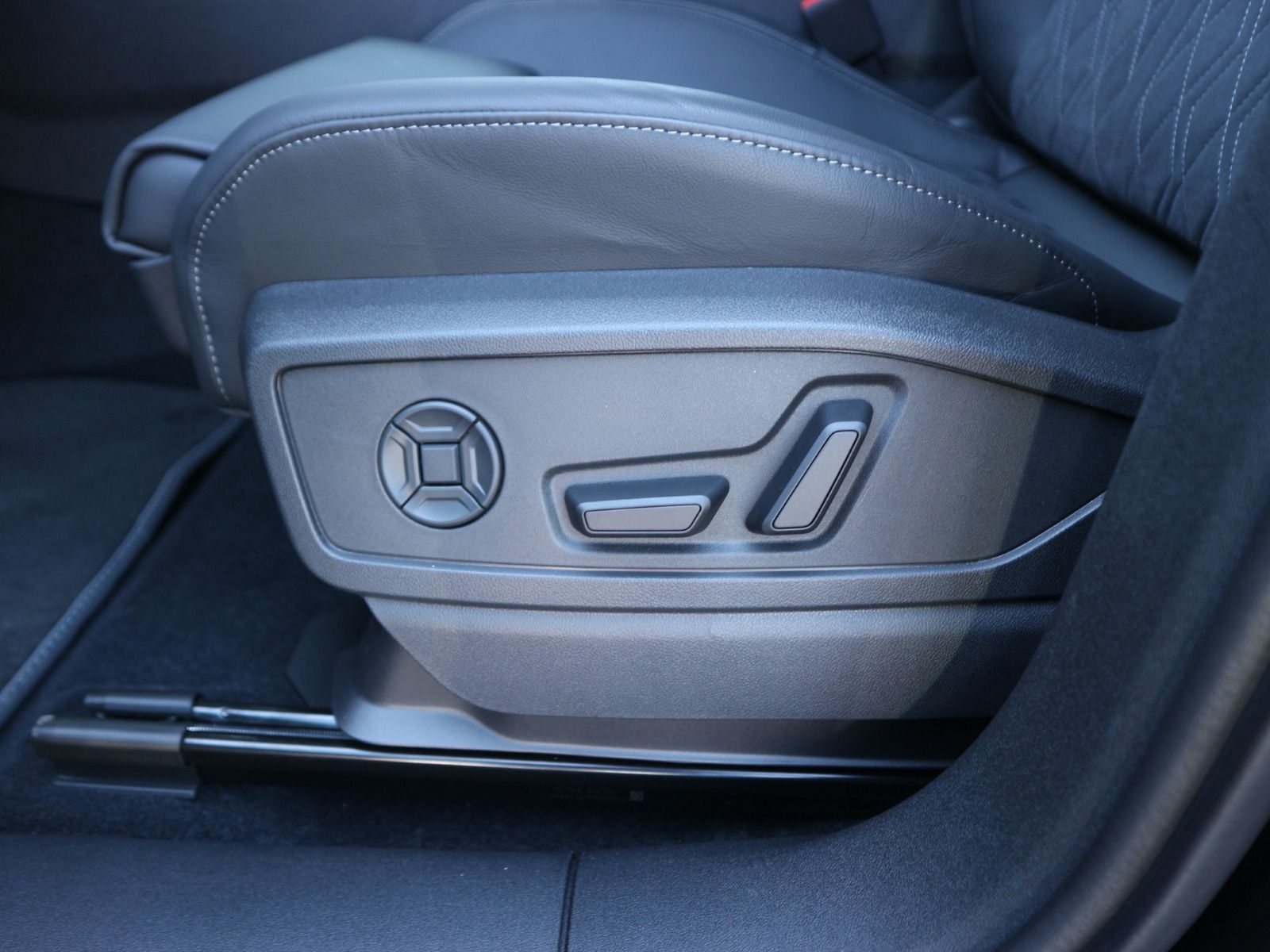 Audi SQ5 - Bild 8
