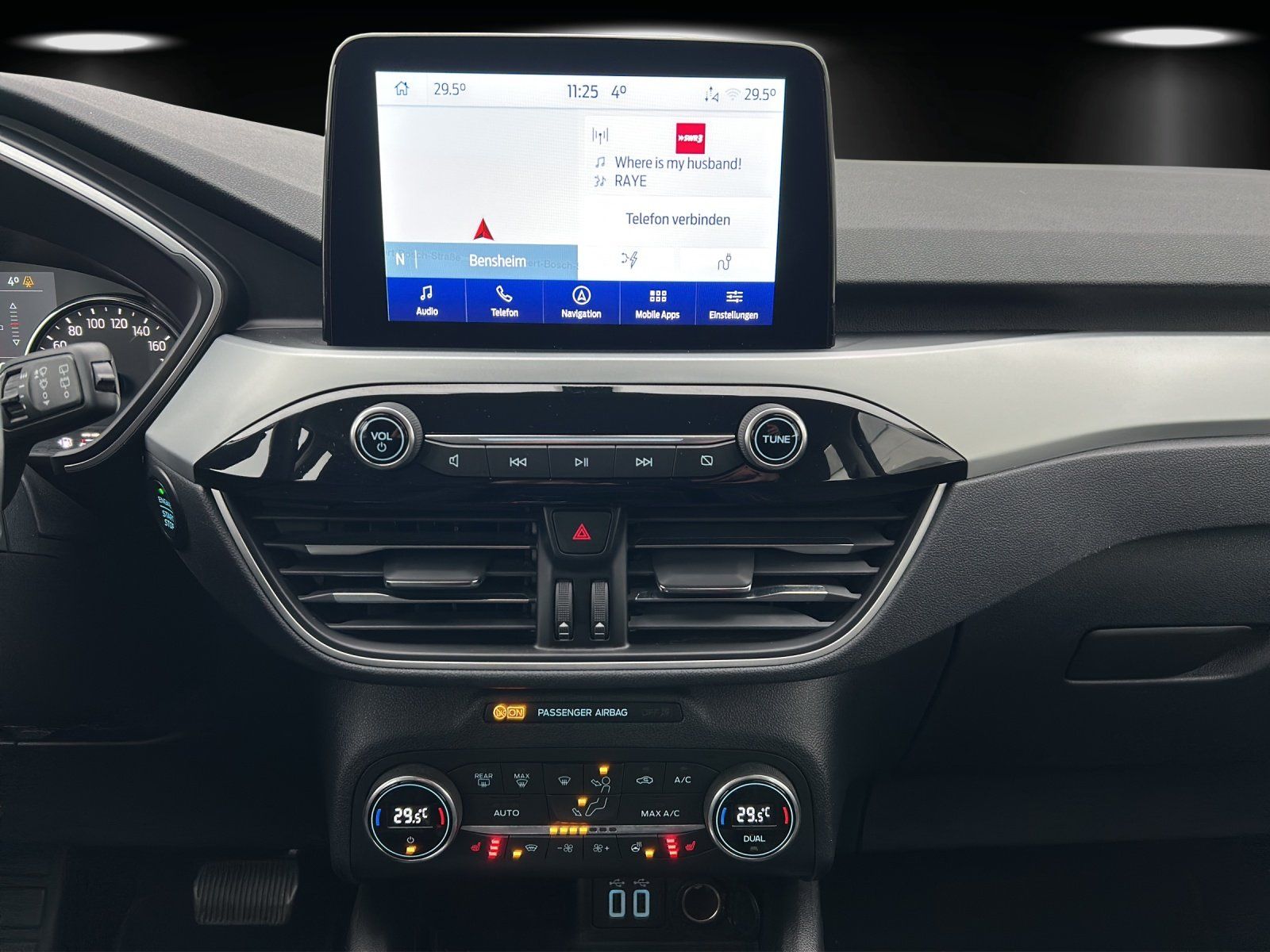 Fahrzeugabbildung Ford Kuga 2.5 PHEV Cool & Connect Aut./GRA/PDC/AHK/