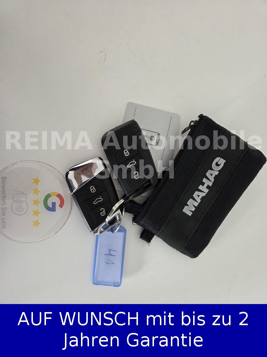 Fahrzeugabbildung Volkswagen Passat Variant 1,4i GTE Hybrid, Massage, LED
