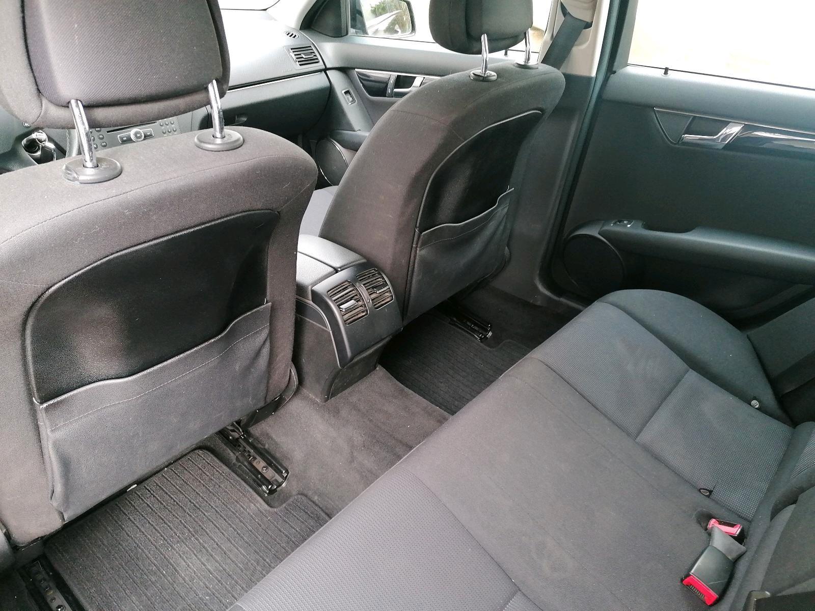 Mercedes-Benz C180 2009 — photo 12