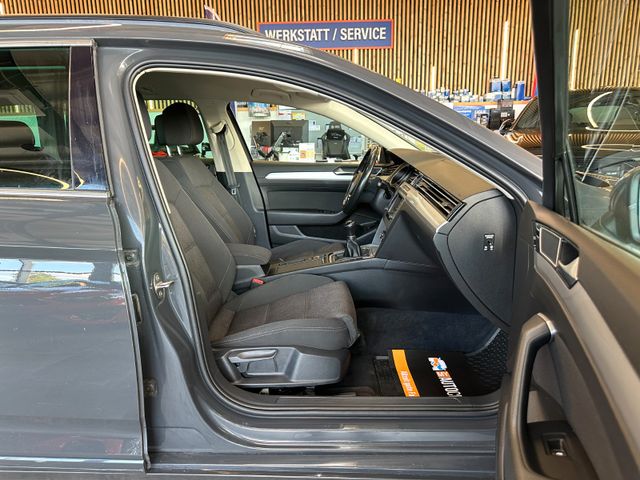 MYAUTOCENTER – Gebraucht- und Jahreswagen mit Werkstattservice in Pfaffenhofen Volkswagen Passat Variant Comfortline *4Motion*Kamera*AHK*