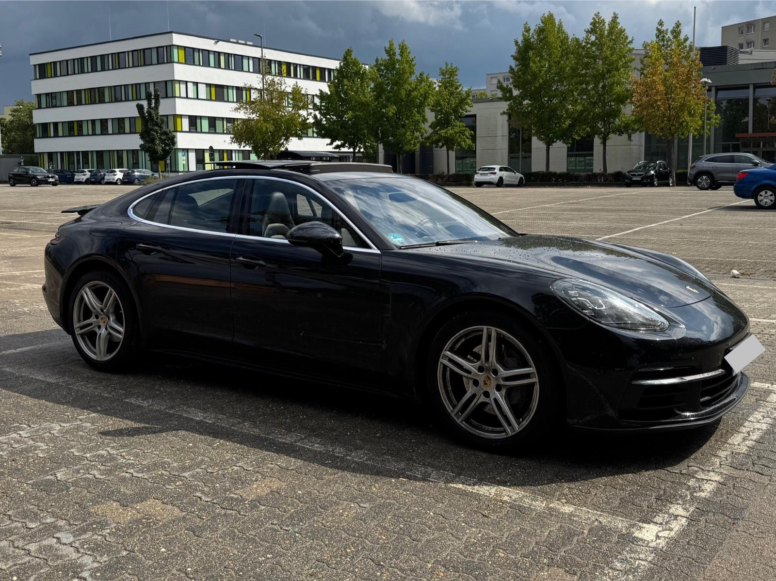 Porsche Panamera 4S Diesel 422PS V8 SAUBER LED PANORAMA