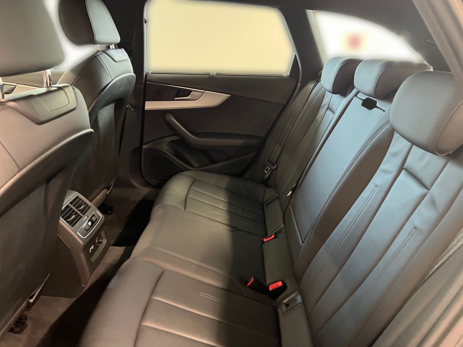Audi A4 - Bild 11