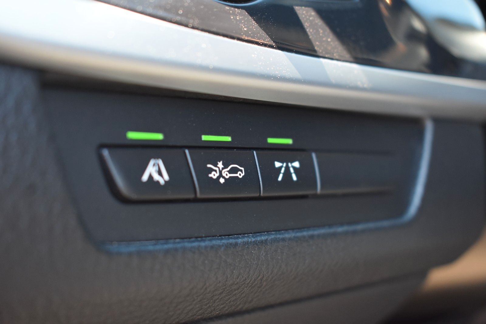 Fahrzeugabbildung BMW 530d Limousine xDrive AHK/Memory/ACC/SLI/Leder