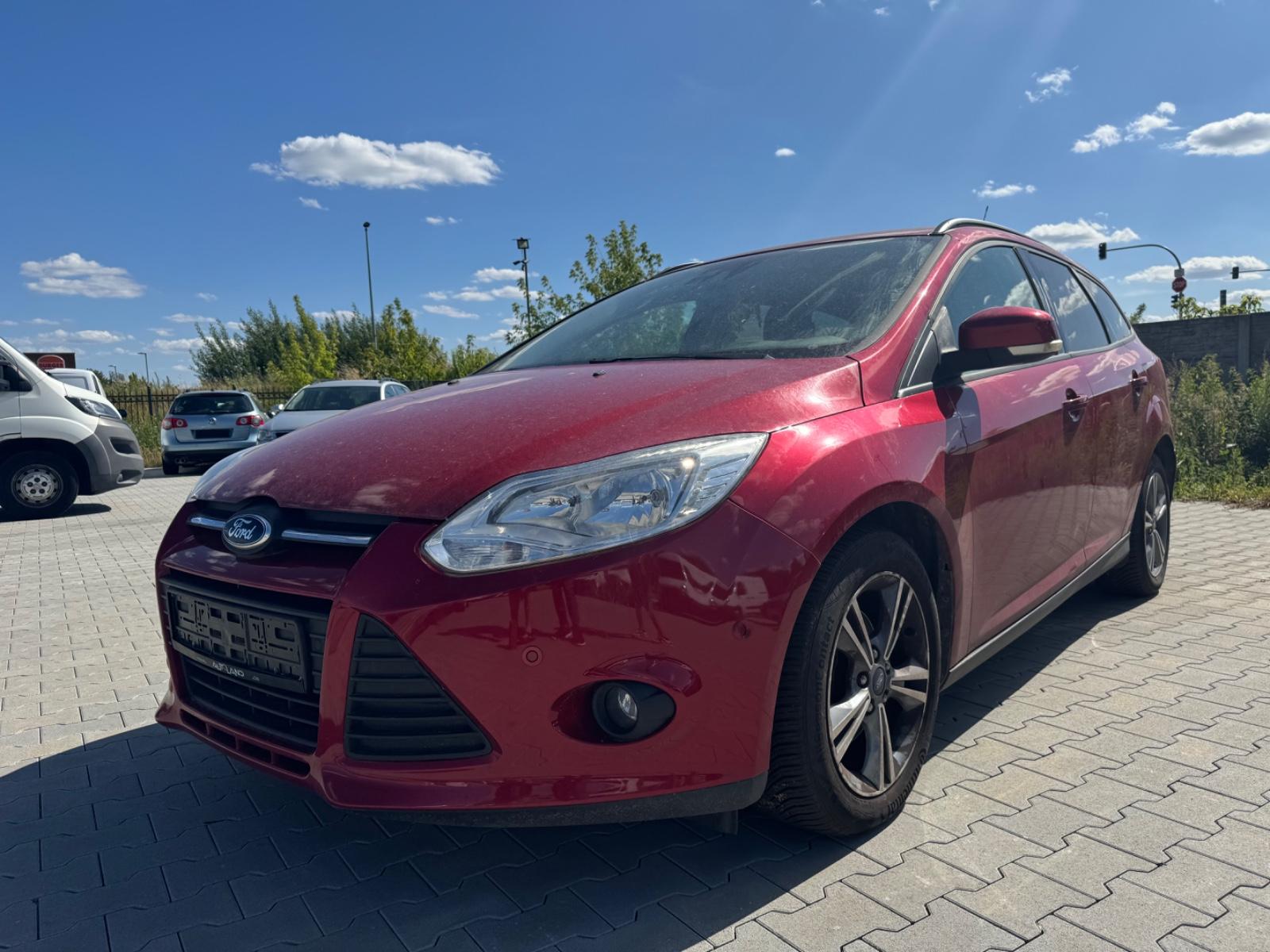 Ford Focus Turnier Sync Edition Navi