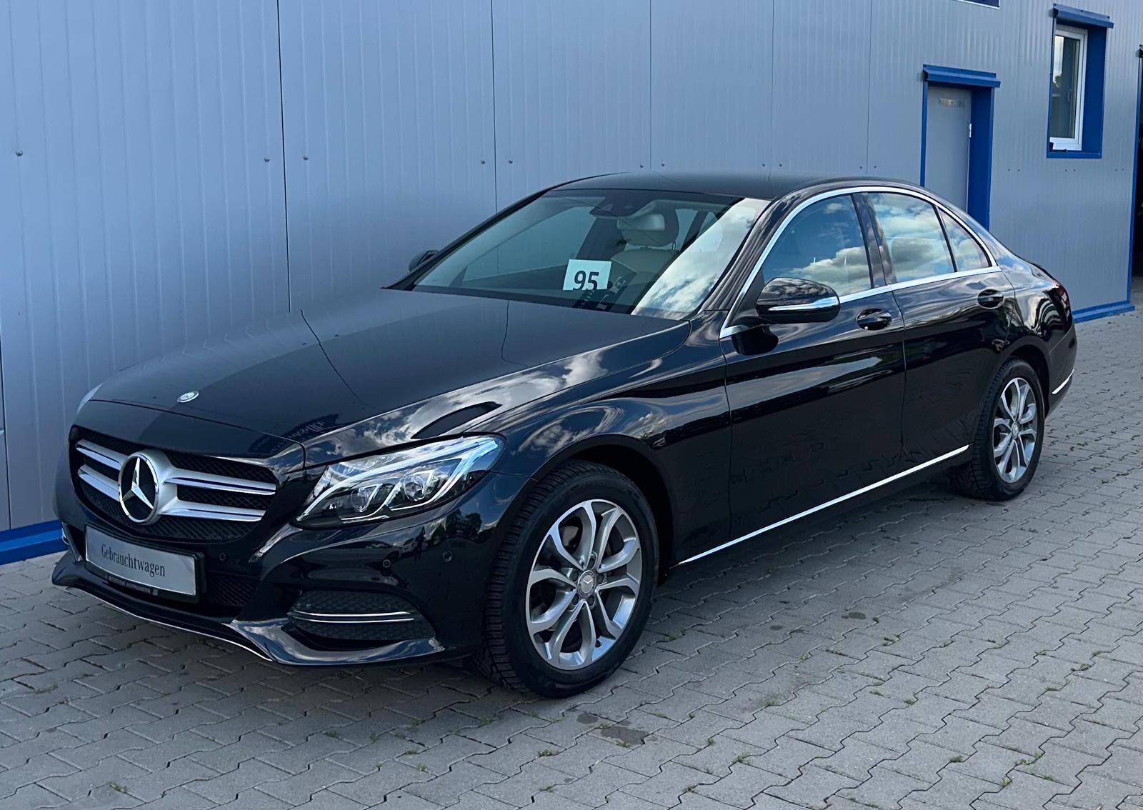 MERCEDES-BENZ C 180 AVANTGARDE 7G-TR NAVI TOTWINKEL KAMERA AHK