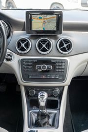 Fahrzeugabbildung Mercedes-Benz CLA 180 URBAN AMBIENTE|MEMORY|NAVI|SHZ