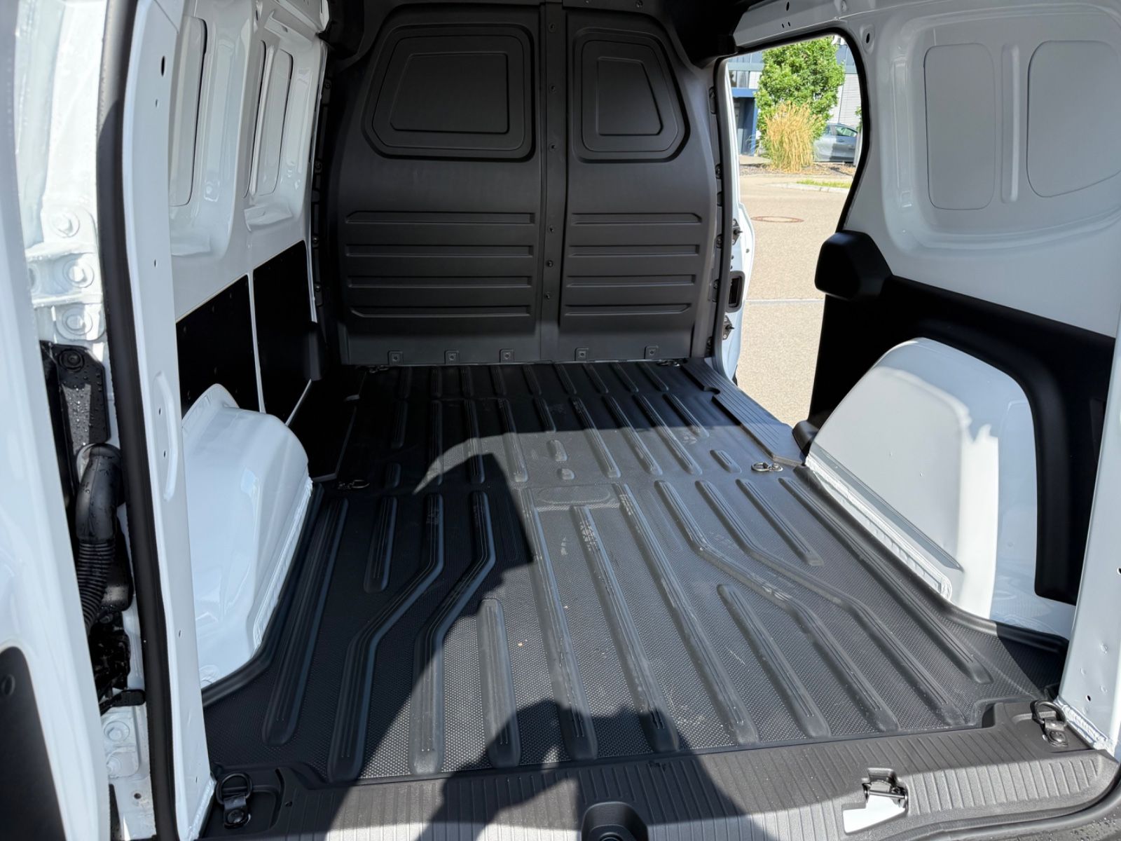 Fahrzeugabbildung Nissan Townstar Kastenwagen L2 2,3t Acenta,Klima,Kam.