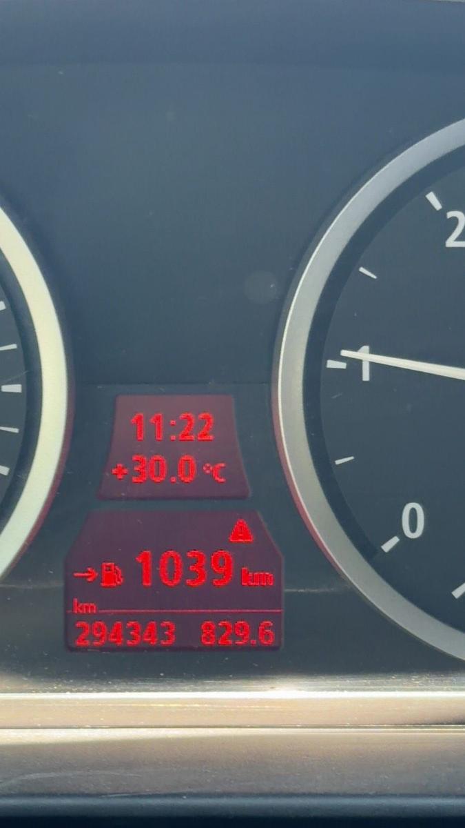 BMW 530 2004 — engine 218 HP (160kW)