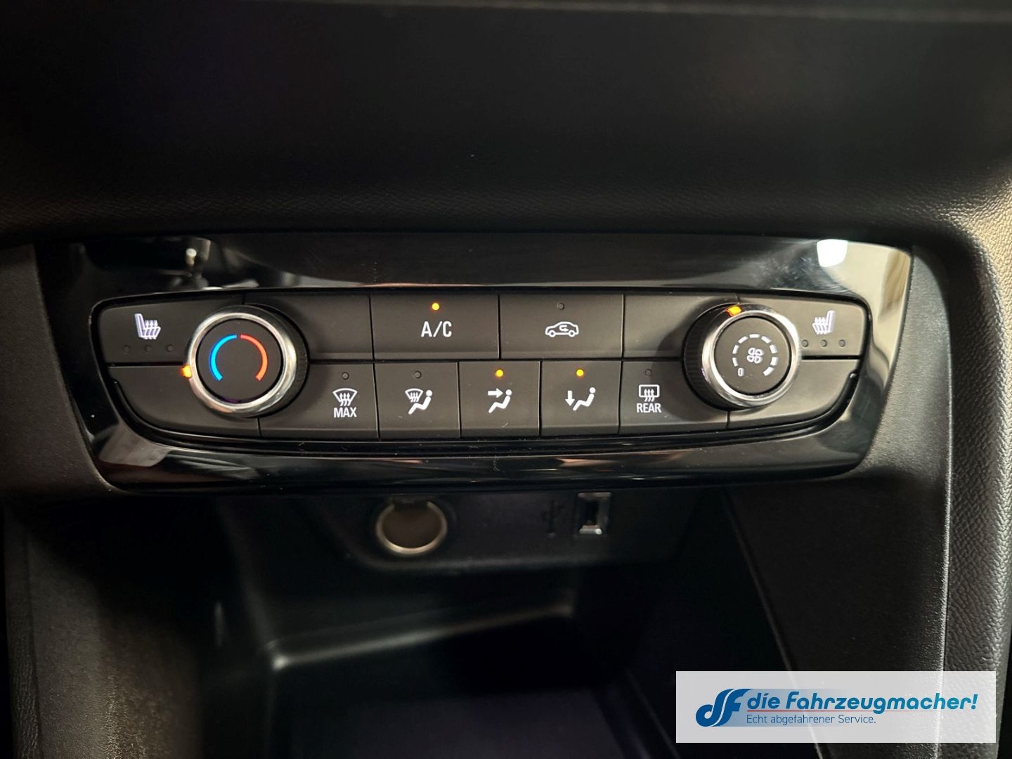 Fahrzeugabbildung Opel Corsa F Edition 1.2 EU6d Navi LED Apple CarPlay
