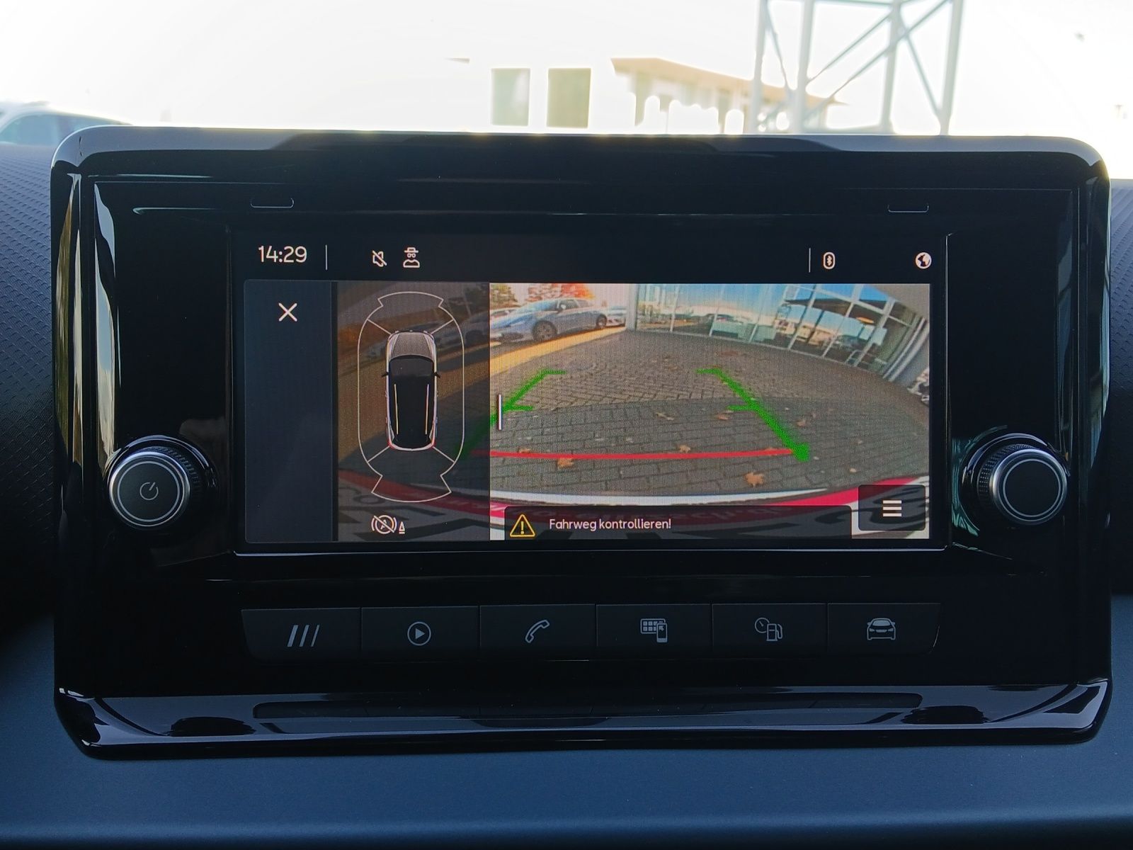 Fahrzeugabbildung SEAT Arona TSI Xperience DSG LED AHK ACC RFK SH 18"