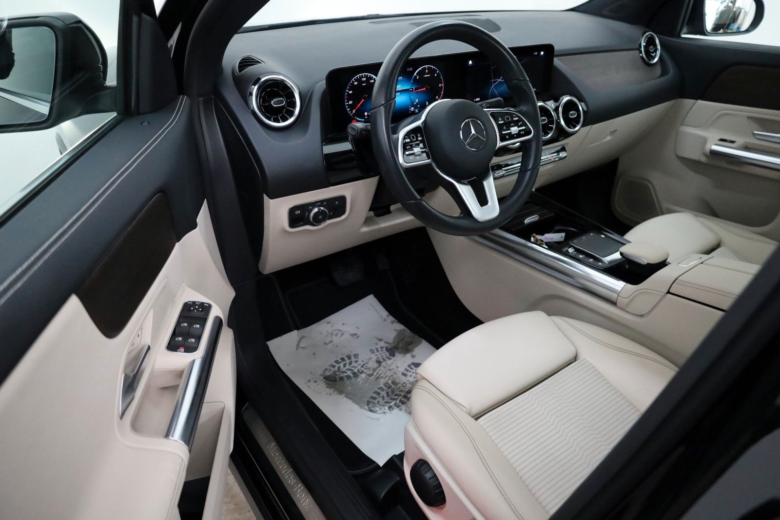 Fahrzeugabbildung Mercedes-Benz GLA 200 d,Leder,Navi,LED,Kamera,Panorama