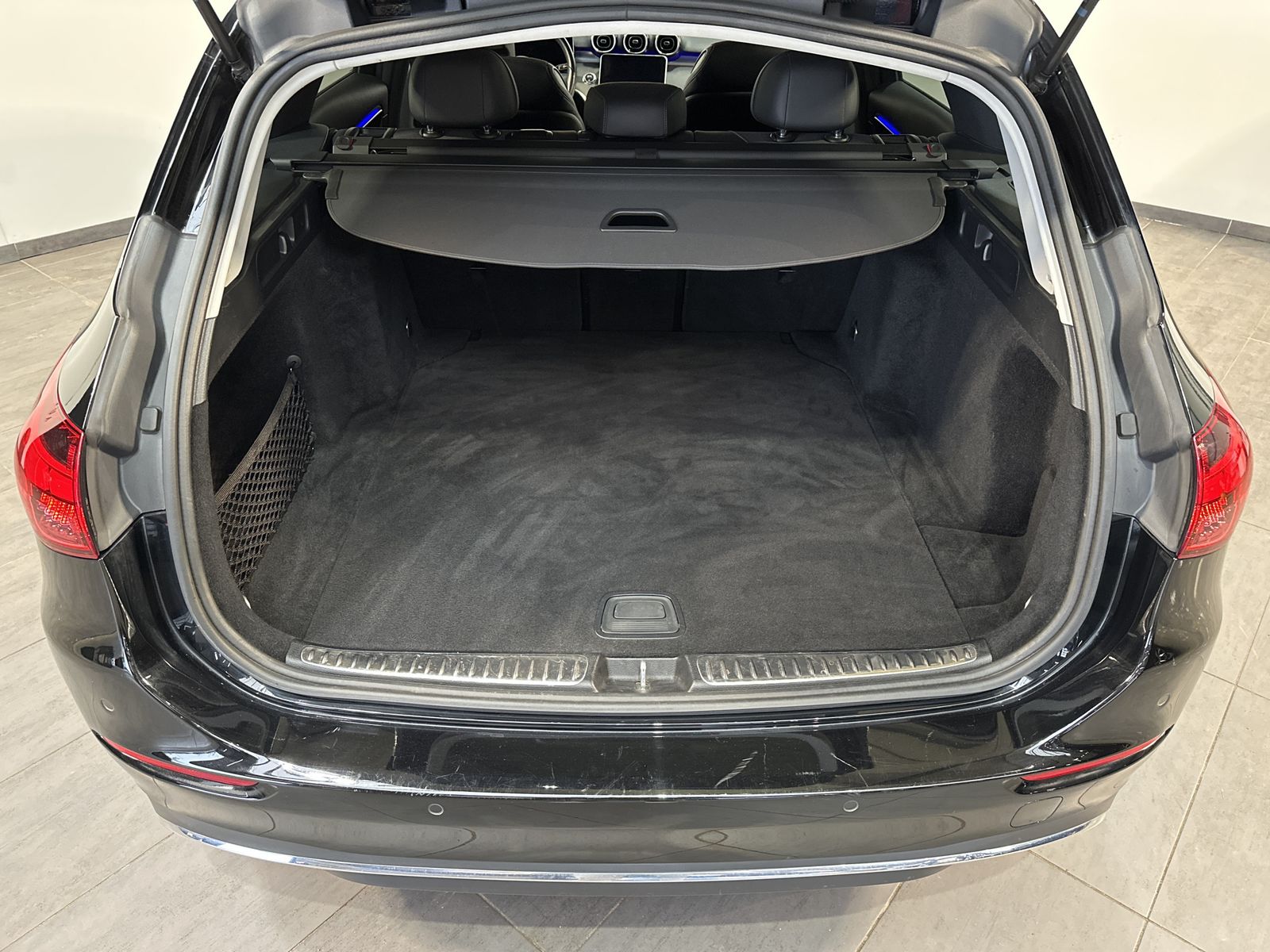 Fahrzeugabbildung Mercedes-Benz C 220d T Avantgarde NAV+LED+KAM+VCOCKPIT+CARPLAY