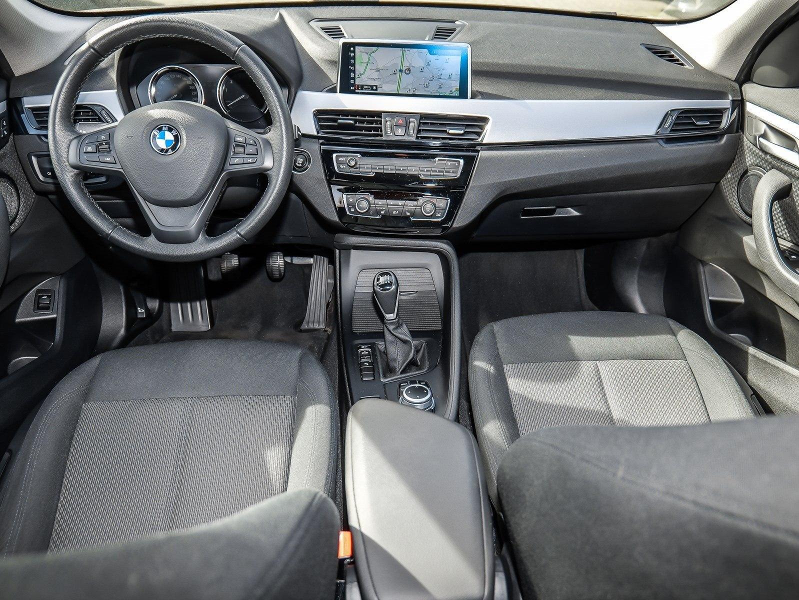 BMW X1 sDrive18i Advantage+AHK+SHZ+PDC+Tempomat+DAB+