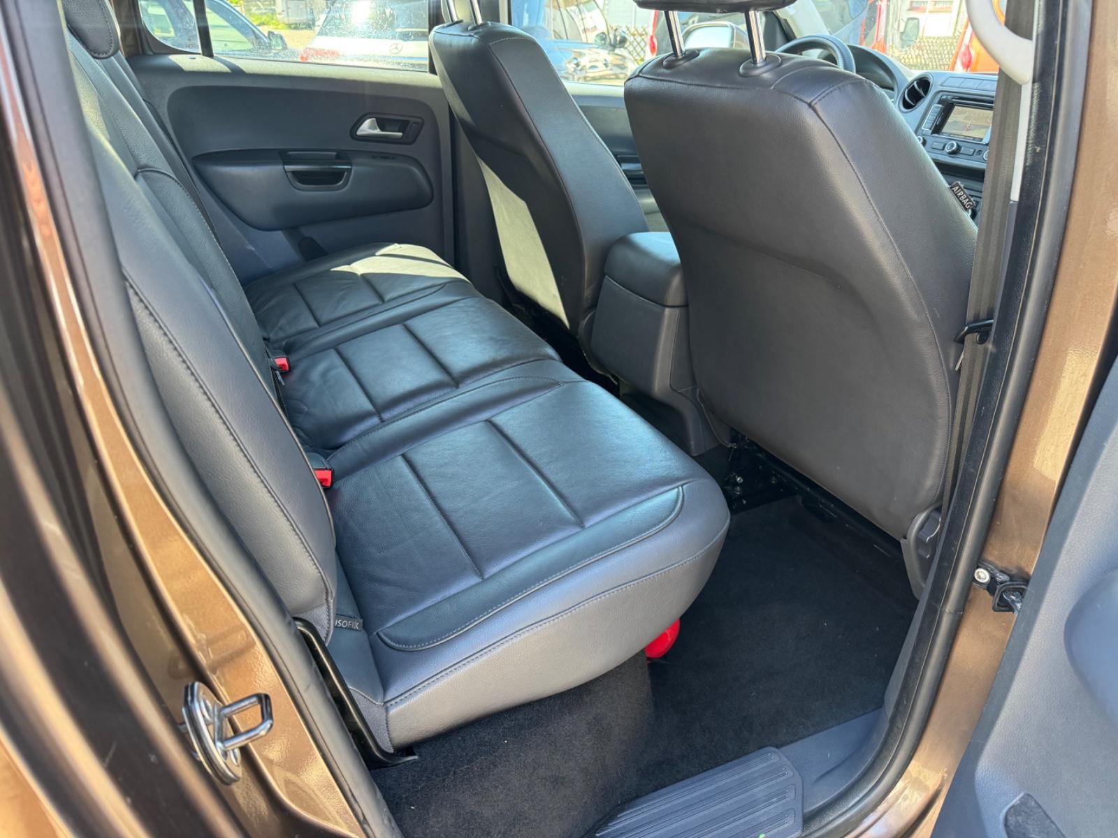VOLKSWAGEN AMAROK 2.0 TDI 4MOTION 163ch - DOUBLE CAB - INTERIEUR CUIR - ATTELAGE - GPS - CLIMATISATION BI-ZONE