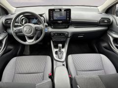 Fahrzeugabbildung Toyota Yaris Hyb Team D LED SHZ 15 Jahre Garantie