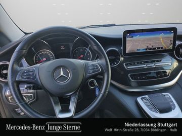 Mercedes V 220 - 12