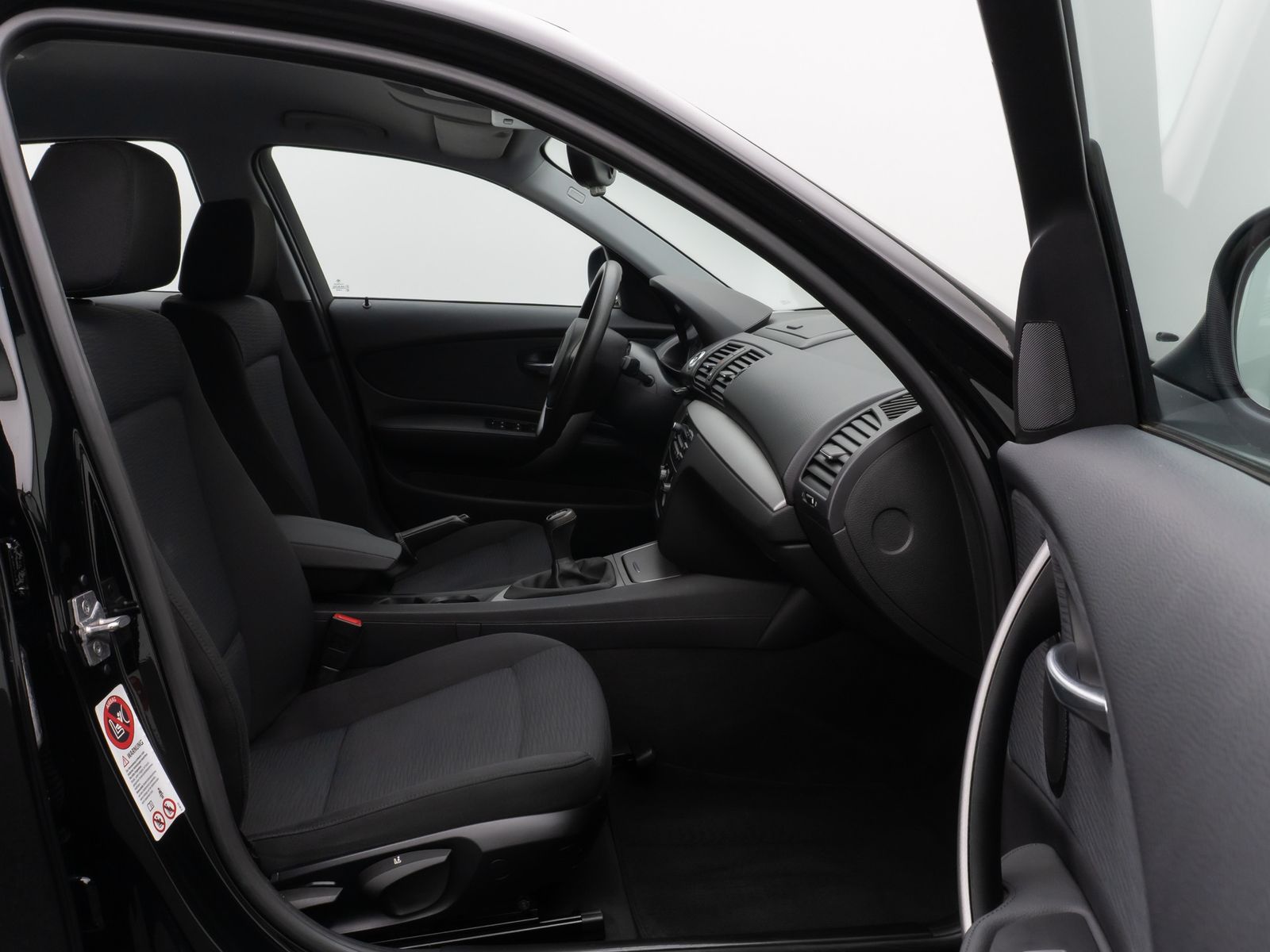 Fahrzeugabbildung BMW 118d  Advantage Sitzheizung AHK PDC Nebelscheinw
