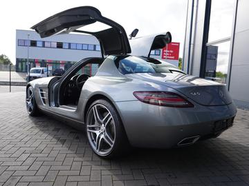 2010 Mercedes-BENZ SLS AMG — миниатюра 40