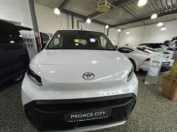 Toyota Proace City - 7
