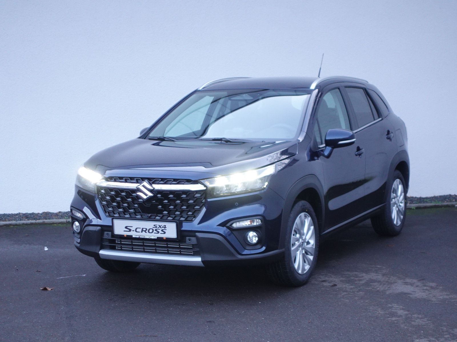 Fahrzeugabbildung Suzuki S-Cross 1.4 Hybrid Comfort,Navi,Kamera,Sitzhzg
