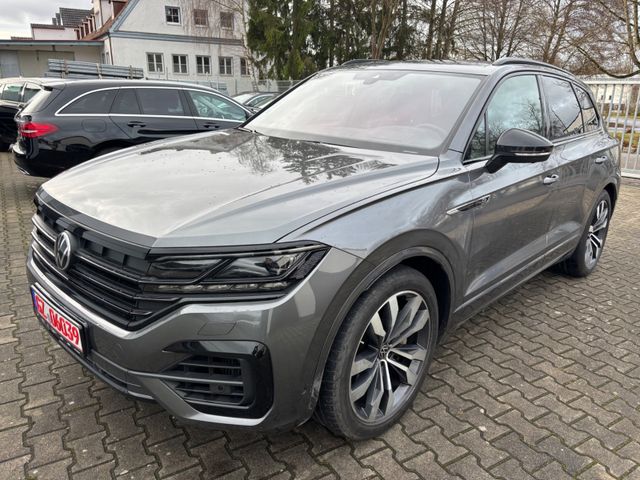 VW Touareg R 4Motion eHybrid Panorama