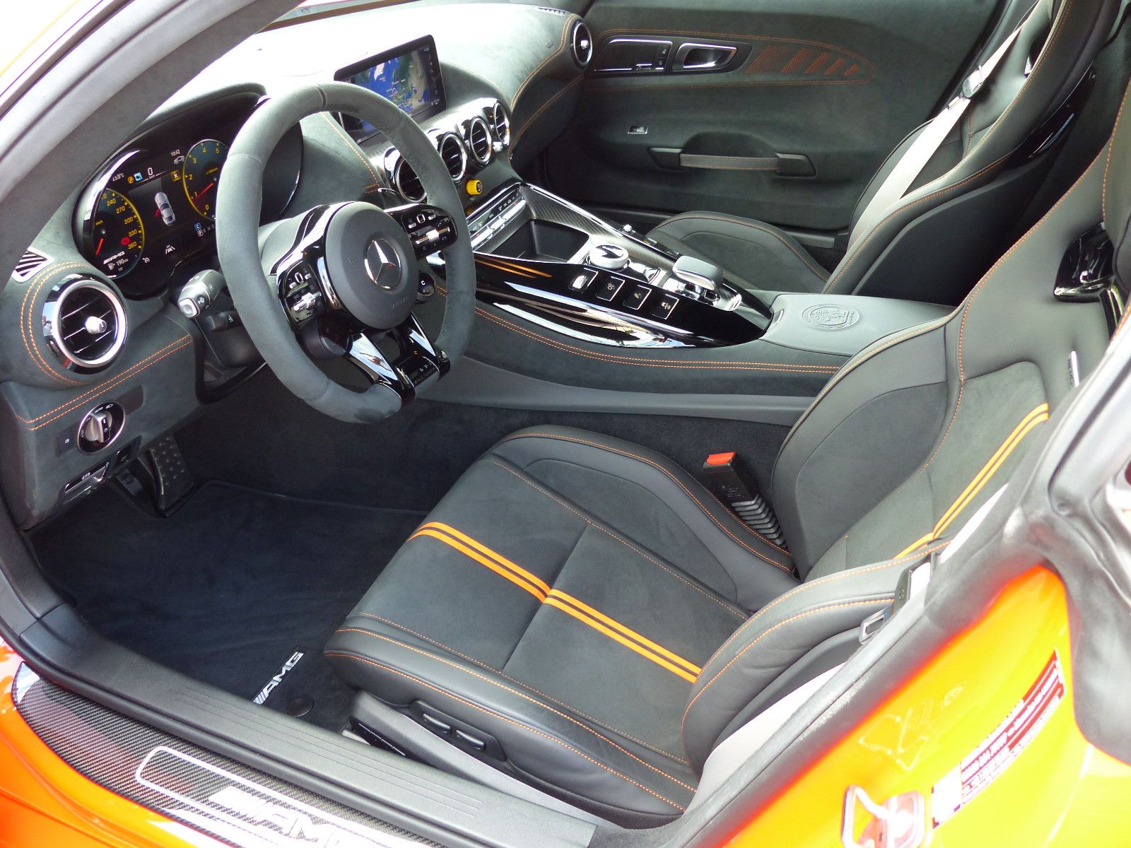 Fahrzeugabbildung Mercedes-Benz AMG GT Coupe Black Series