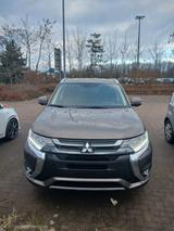 Mitsubishi Outlander PHEV TOP 4WD | 7-Sitzer | Leder | 360° - Mitsubishi Outlander Top mit Hybrid-Antrieb (Benzin/Elektro)