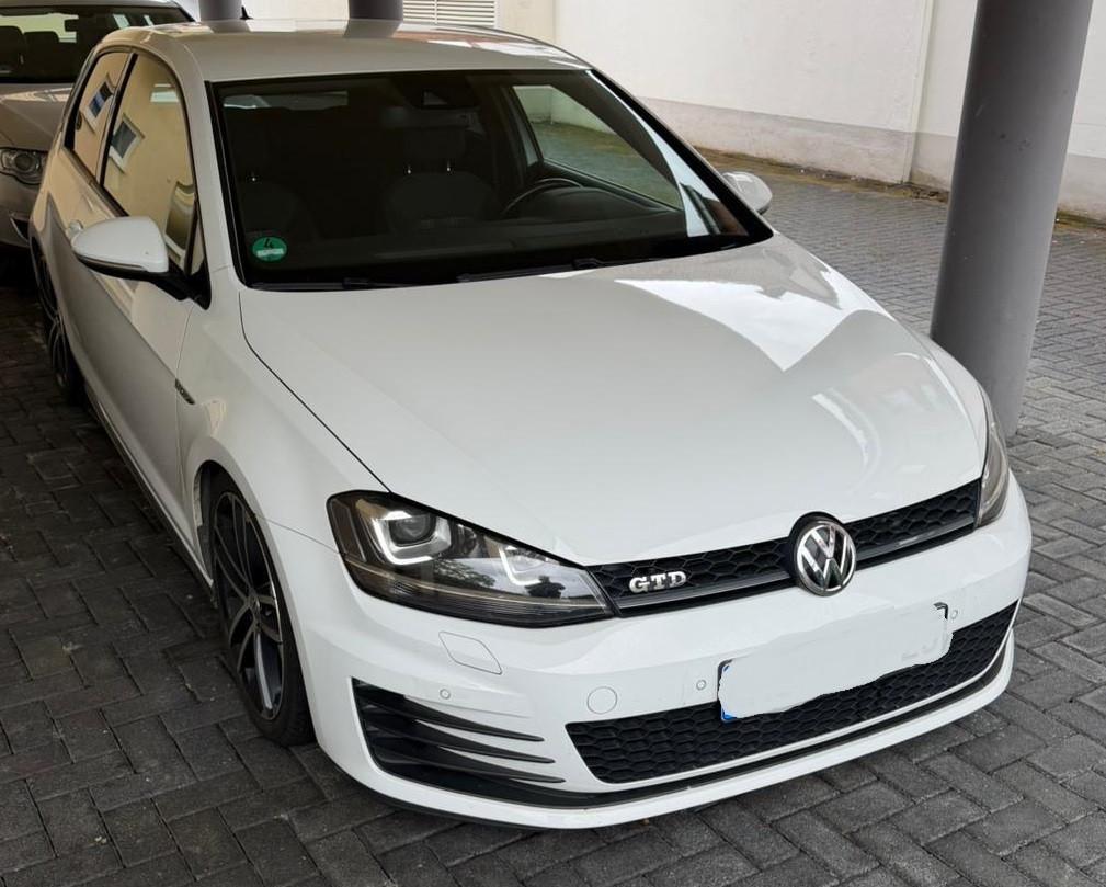Volkswagen Golf VII Lim. GTD NAVI XENON KLIMA ALU