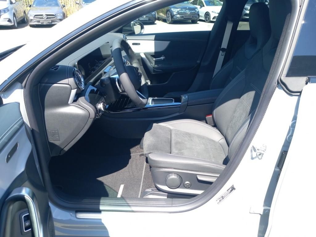 Fahrzeugabbildung Mercedes-Benz CLA 200 d SB AMG*Night*LED*Distronic*PDC*360°