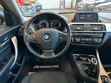 BMW 118 *1.HAND*Service NEU*SCHECKHEFT*TEMPO*PDC*