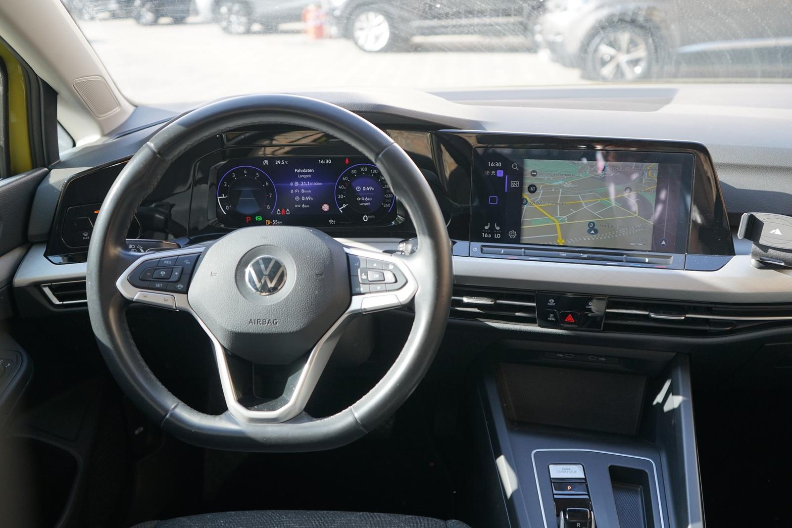 Volkswagen Golf VIII 1.0 eTSI Life LED Navi Sitzheizung ACC, миниатюра 11