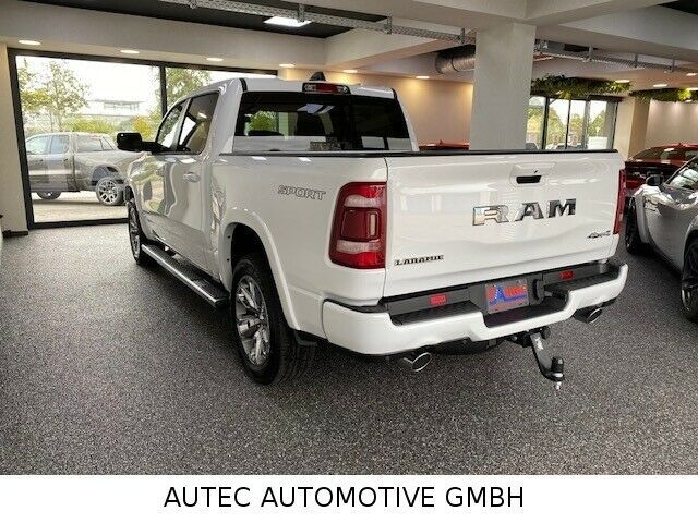 Fahrzeugabbildung Dodge LARAMIE CREW CAB SPORT  12"  HEMI 4x4