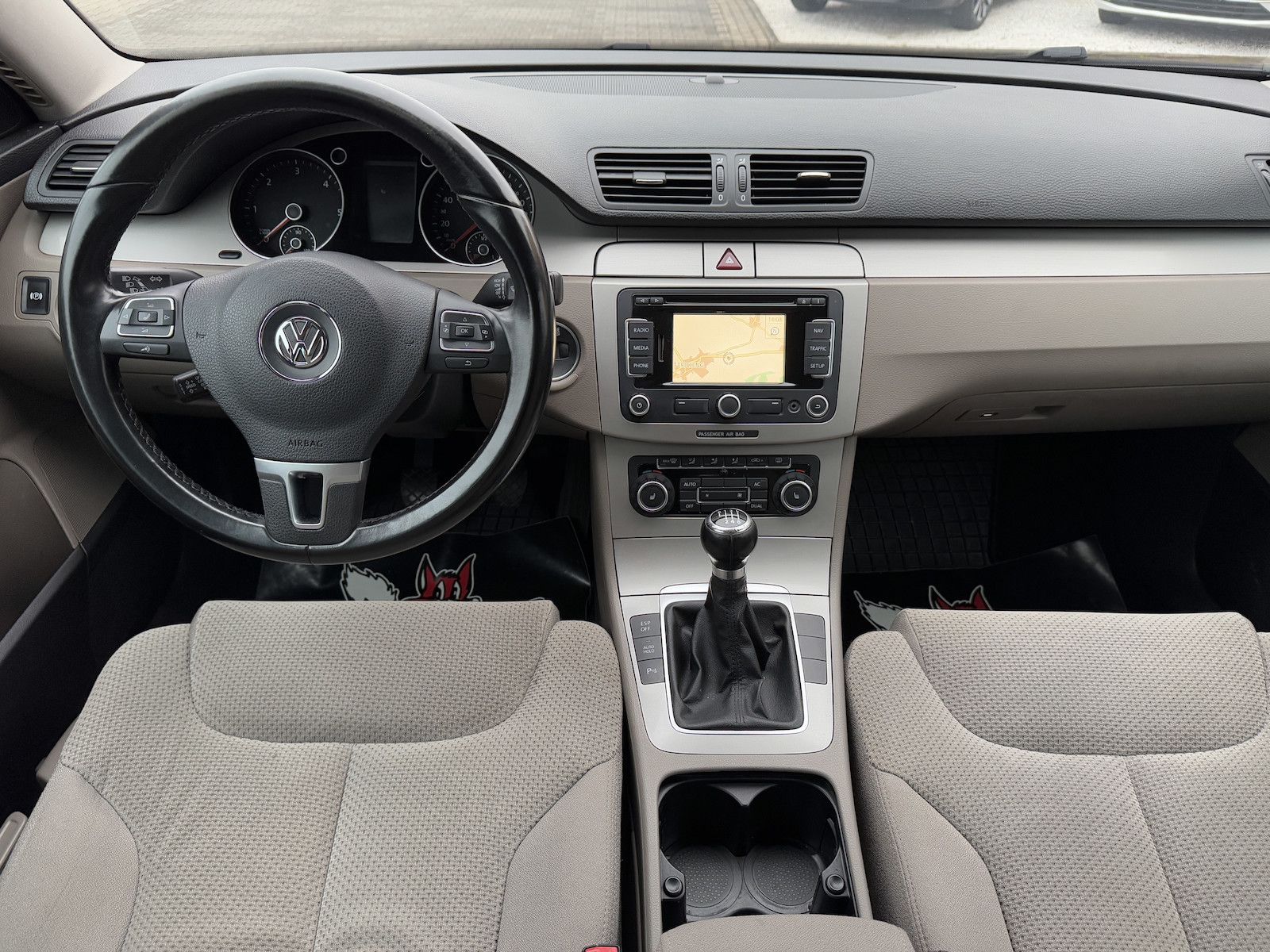 Fahrzeugabbildung Volkswagen Passat Variant 2.0 TDI 170 PS/Xenon/Navi/Ahk