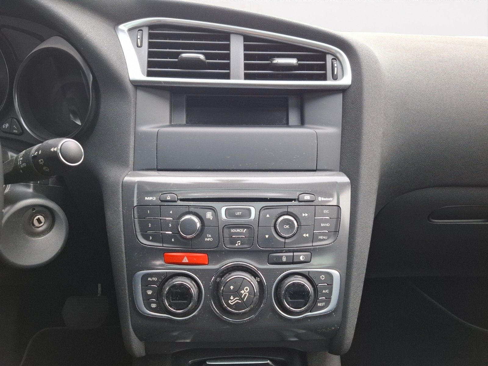 Fahrzeugabbildung Citroën C4 Lim. Exclusive ! Massagesitze ! Panoramadach