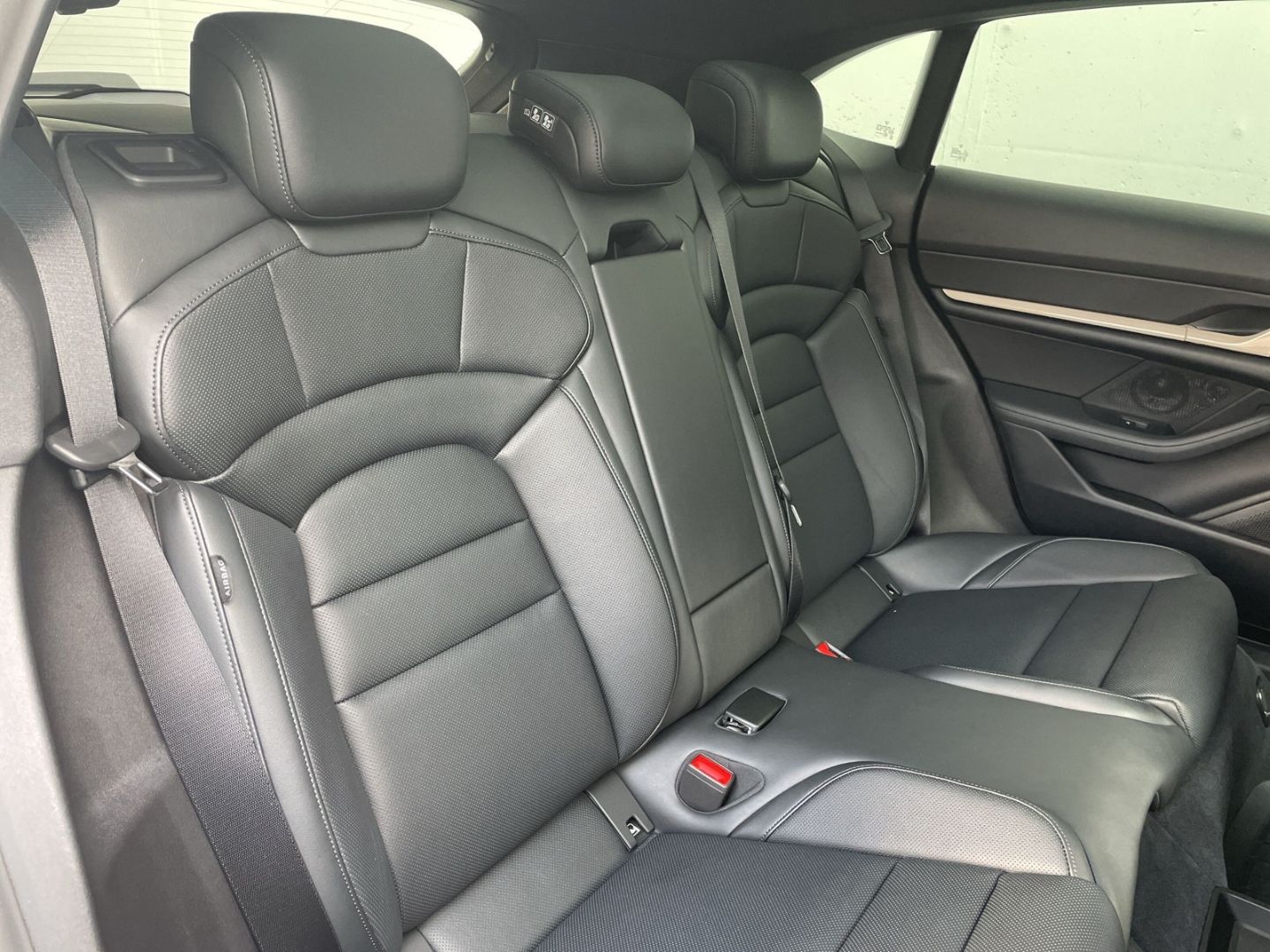 Taycan Sport Turismo Plus Approved/Pano/Bose/Air