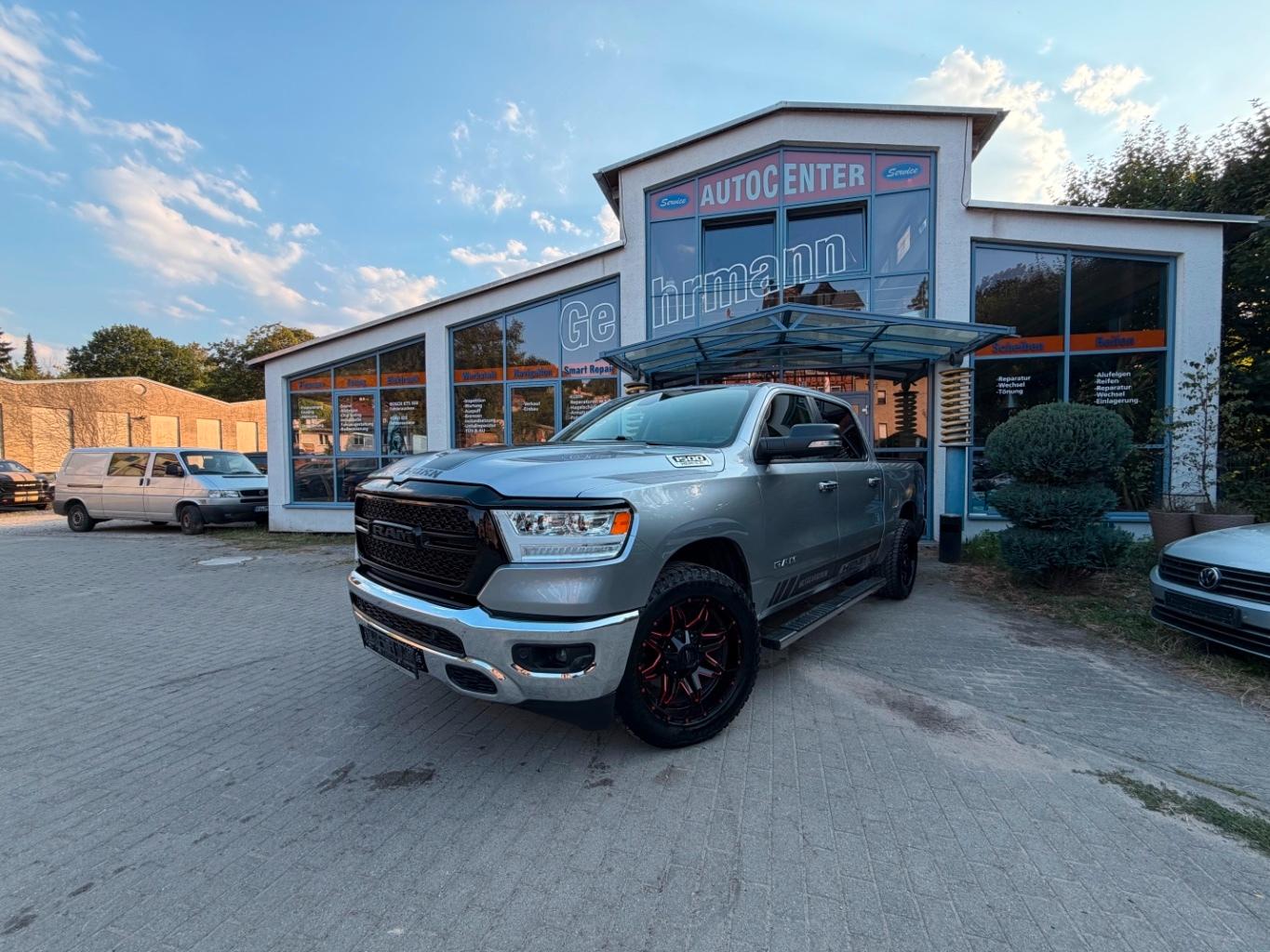 Dodge RAM 1500 5,7 HEMI 4+4 BIGHORN LED LEDER 20 ZOLL