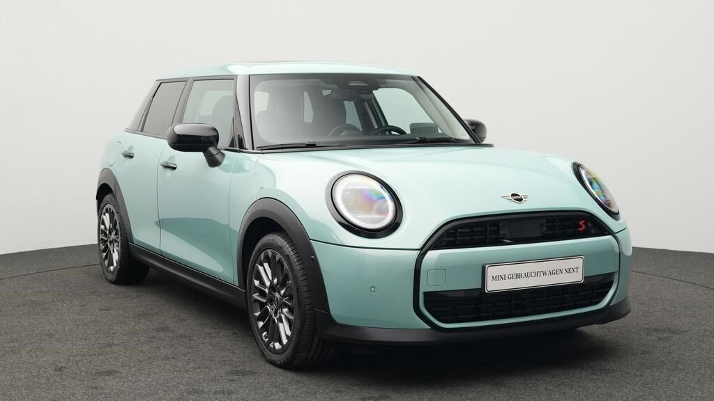 Fahrzeugabbildung MINI Cooper S 5-Türer, Head-Up, Panorama Dach, Sitzhe