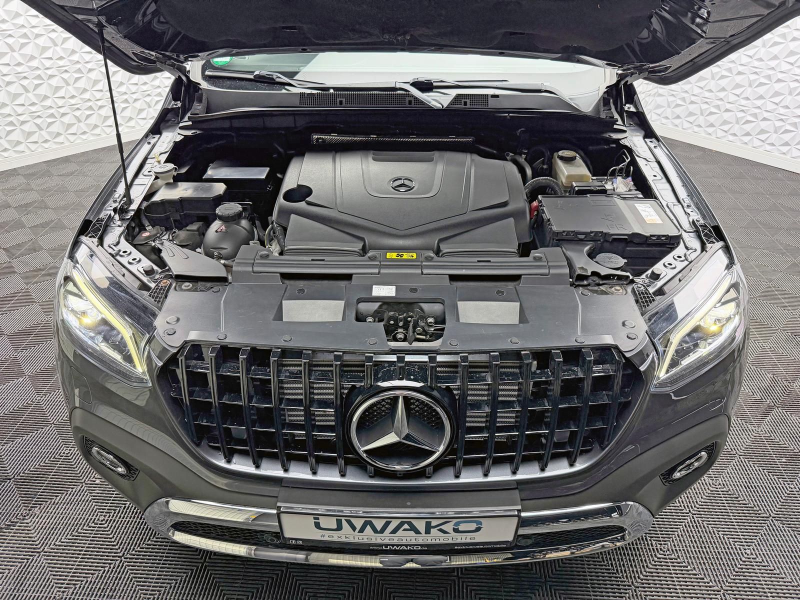 Fahrzeugabbildung Mercedes-Benz X350d POWER/4MATIC/STANDHZ/LED/KEYLES/360°/AHK