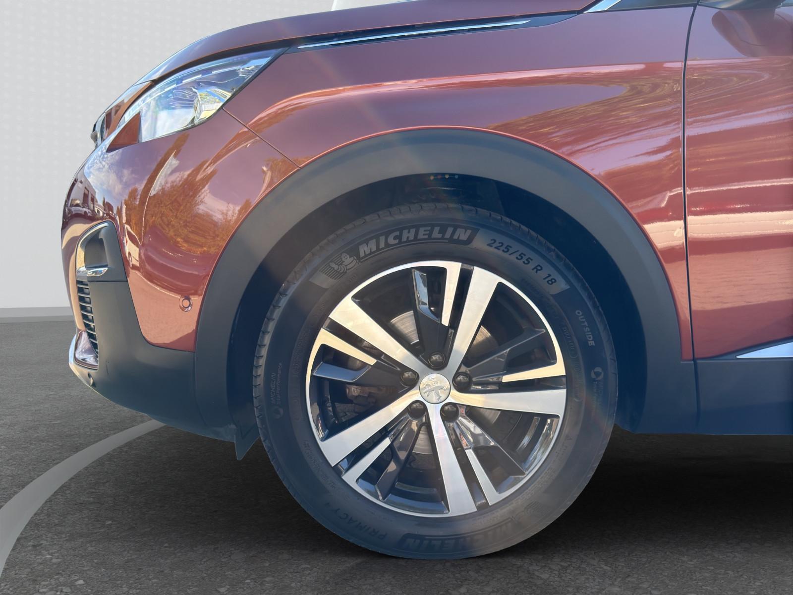 Peugeot 3008 1.2 PureTech 130 Allure Full LED, wenig KM