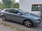 Volvo V40 T2 Kinetic - Volvo V40 Kinetic mit Benzin-Antrieb