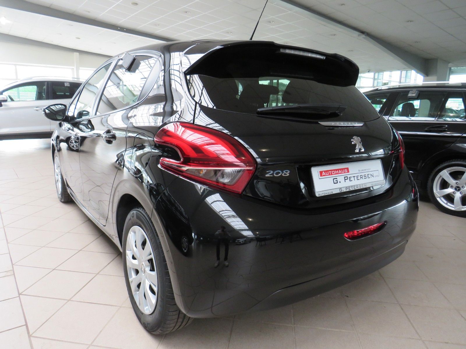 Fahrzeugabbildung Peugeot 208 Active*Klimaauto*Tempo*SHZ*Bluetooth*Bordcom