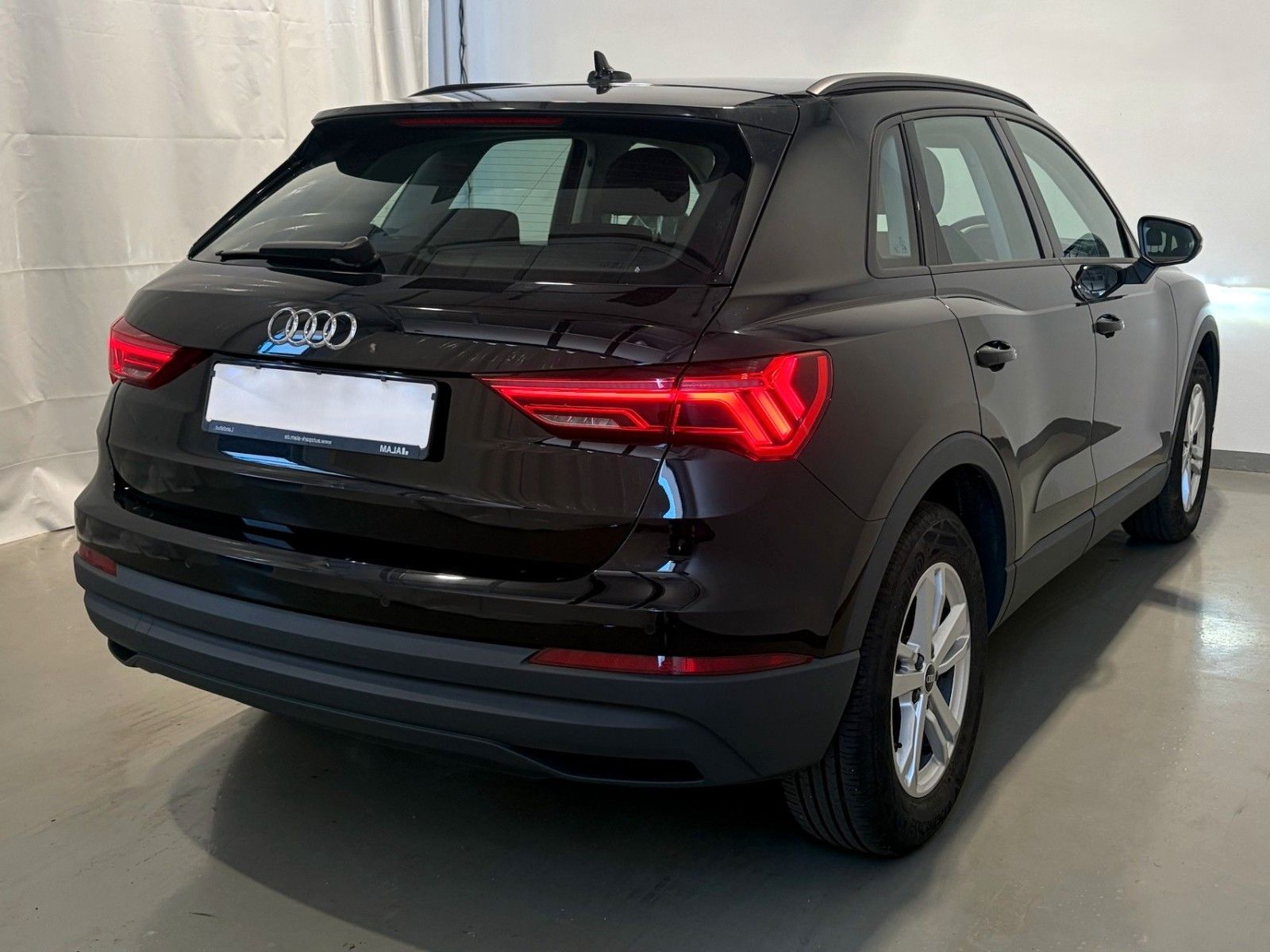 Audi Q3 35 TFSI Business DAB Lane LED Navi Side ViCo foto 5