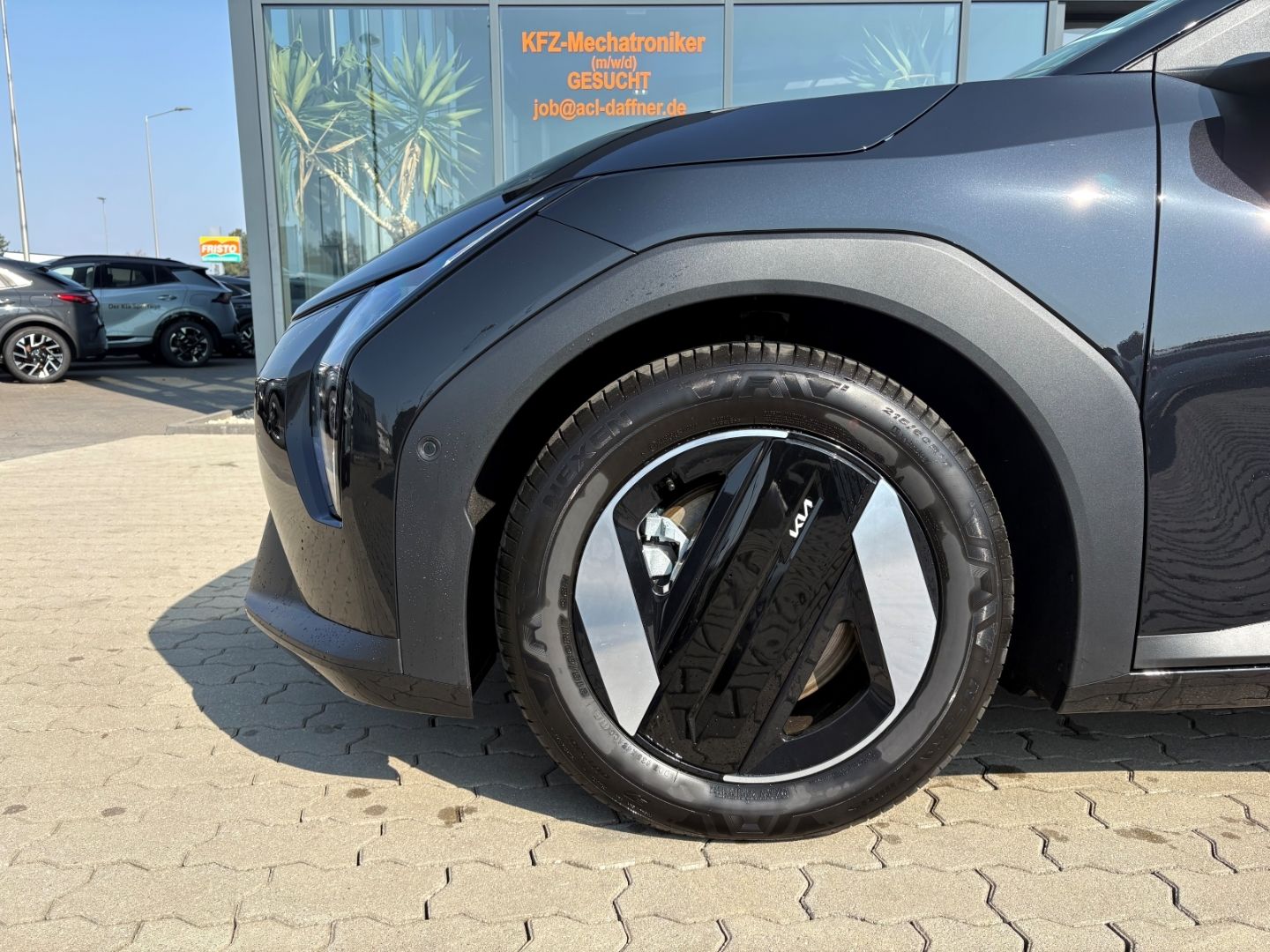 Fahrzeugabbildung Kia EV4 150 kW Earth NotBremsAss Leder 360°Kamera