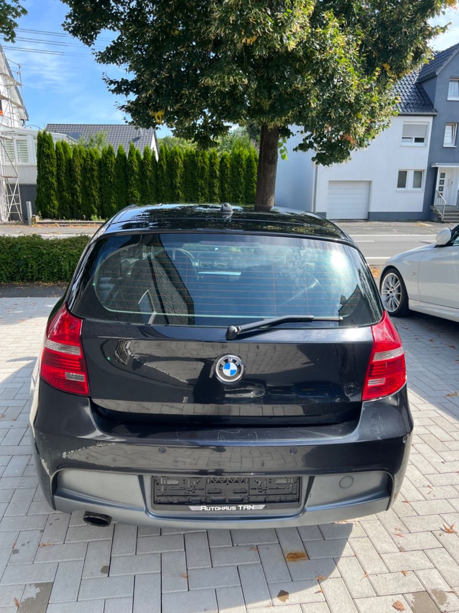 Fahrzeugabbildung BMW 116i * M Paket * KEIN TÜV