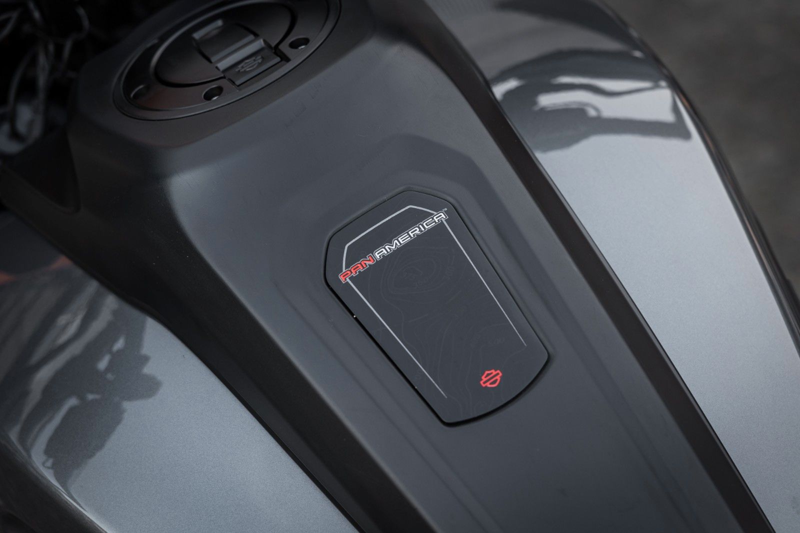 Fahrzeugabbildung Harley-Davidson RA1250S Pan America Special - JEKILL & HYDE -