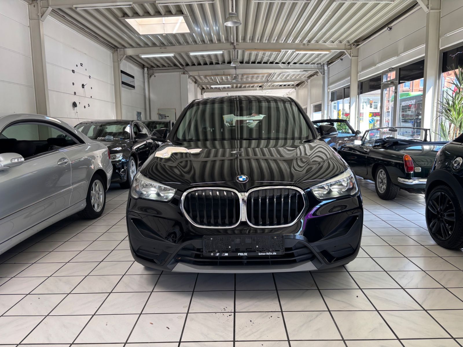 BMW X1 sDrive 18 i Advantage *Automatik*NAVI*SHZ* imagem 2
