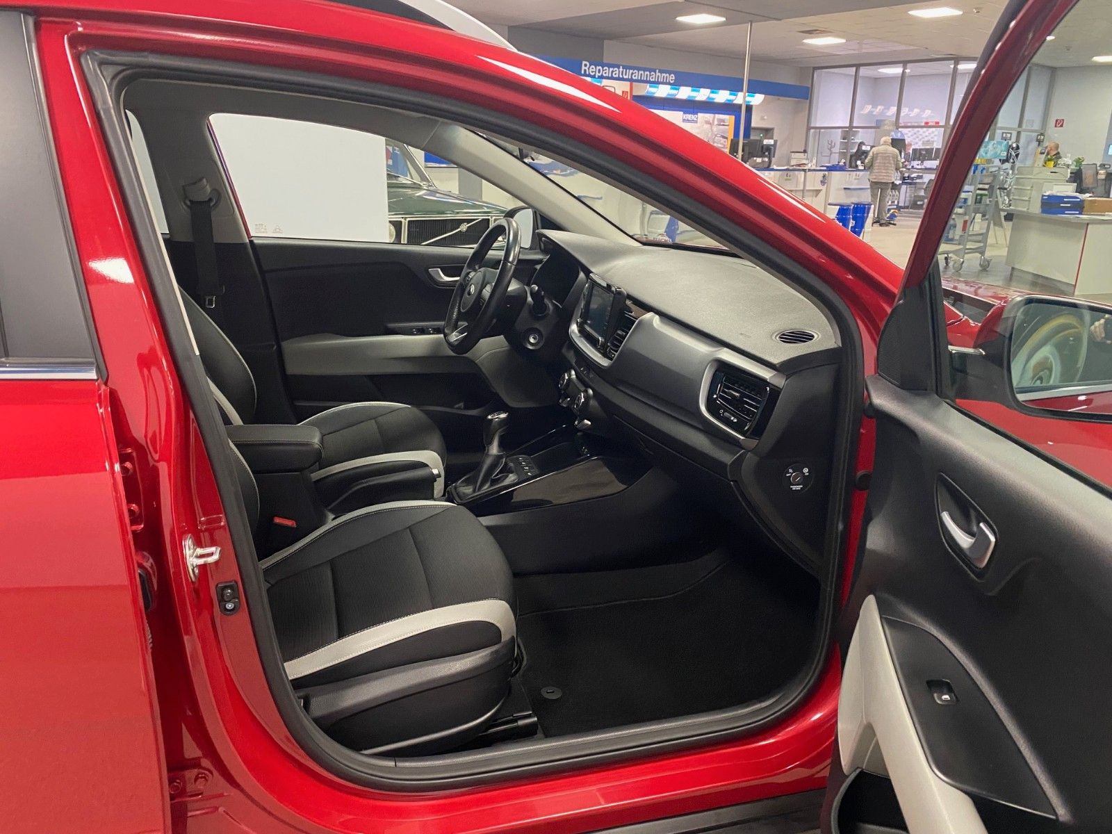 Fahrzeugabbildung Kia Stonic 1.0 T-GDI+KAMERA+ANDROID AUTO+Checkheft++