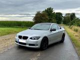BMW E92 320i Coupé lückenlos Scheckheftgepflegt - BMW 320 aus 2007: Coupé