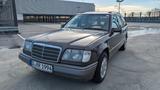 Mercedes-Benz W124 Bornit mit Top Interieur & 5 Gang Autm, AHK - Mercedes-Benz E 280 in Düsseldorf